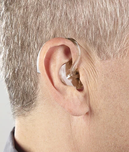 audition-cornuau-aides-auditives-contour-oreille